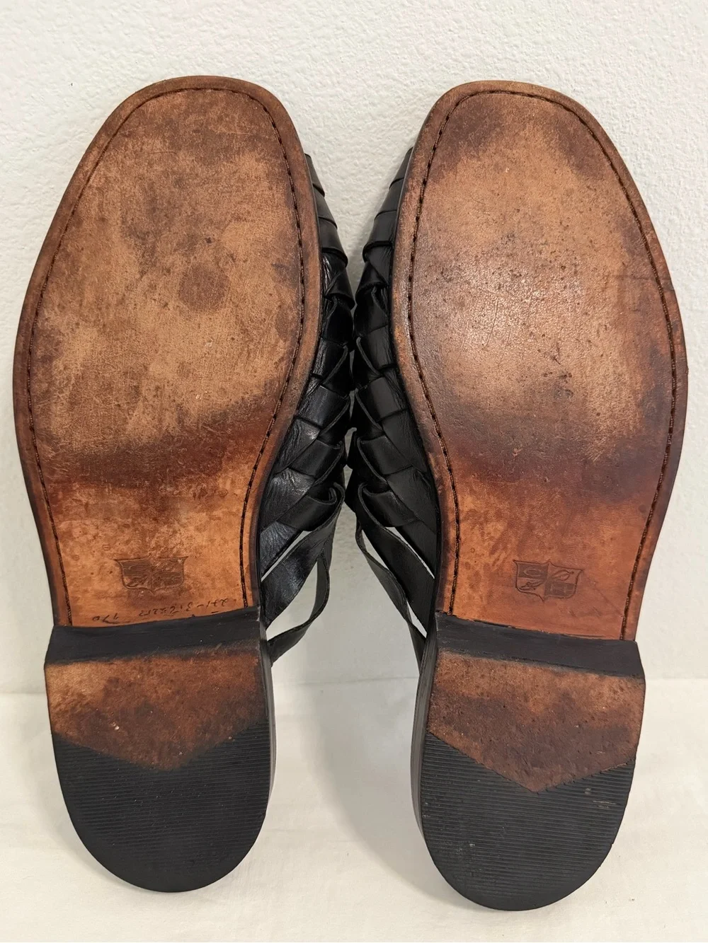 Cole Haan Resort Sandals Men's 11 D Black Leather Woven Slip On made in India